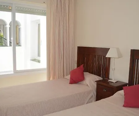 Hacienda * Εστεπόνα